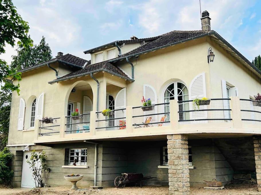 Gite De La Petite Fourmy Saint-Sulpice-les-Feuilles المظهر الخارجي الصورة